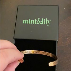 Brand new mint and lily bracelet!
